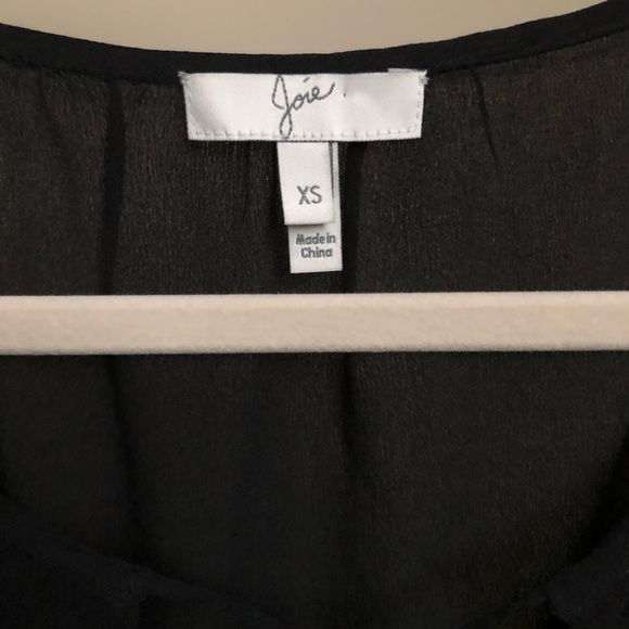 Joie Alipha Silk Ruffle Split Neck Tank Top EEUC - Picture 4 of 5